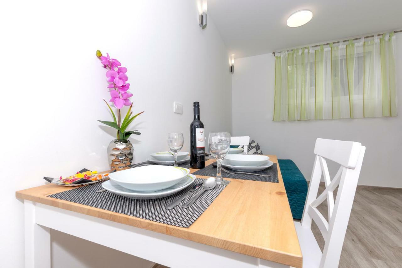 Apartments West Coast Split Zewnętrze zdjęcie