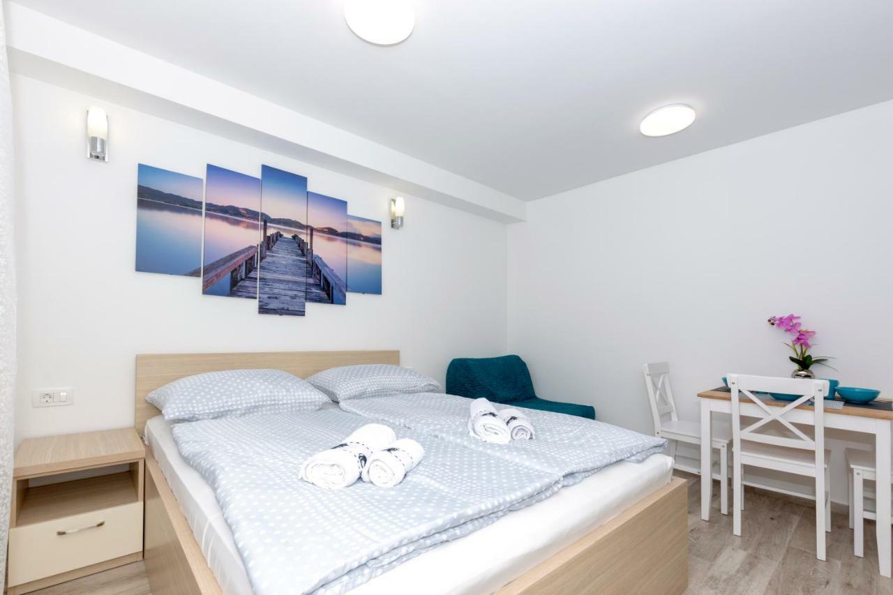 Apartments West Coast Split Zewnętrze zdjęcie