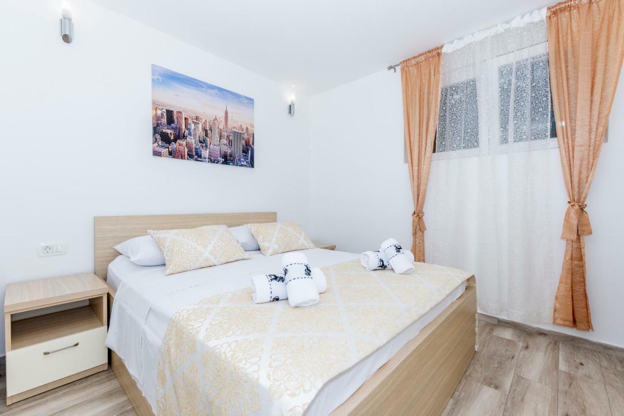 Apartments West Coast Split Zewnętrze zdjęcie