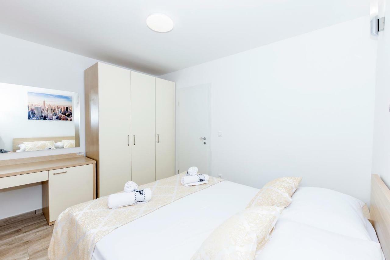 Apartments West Coast Split Zewnętrze zdjęcie