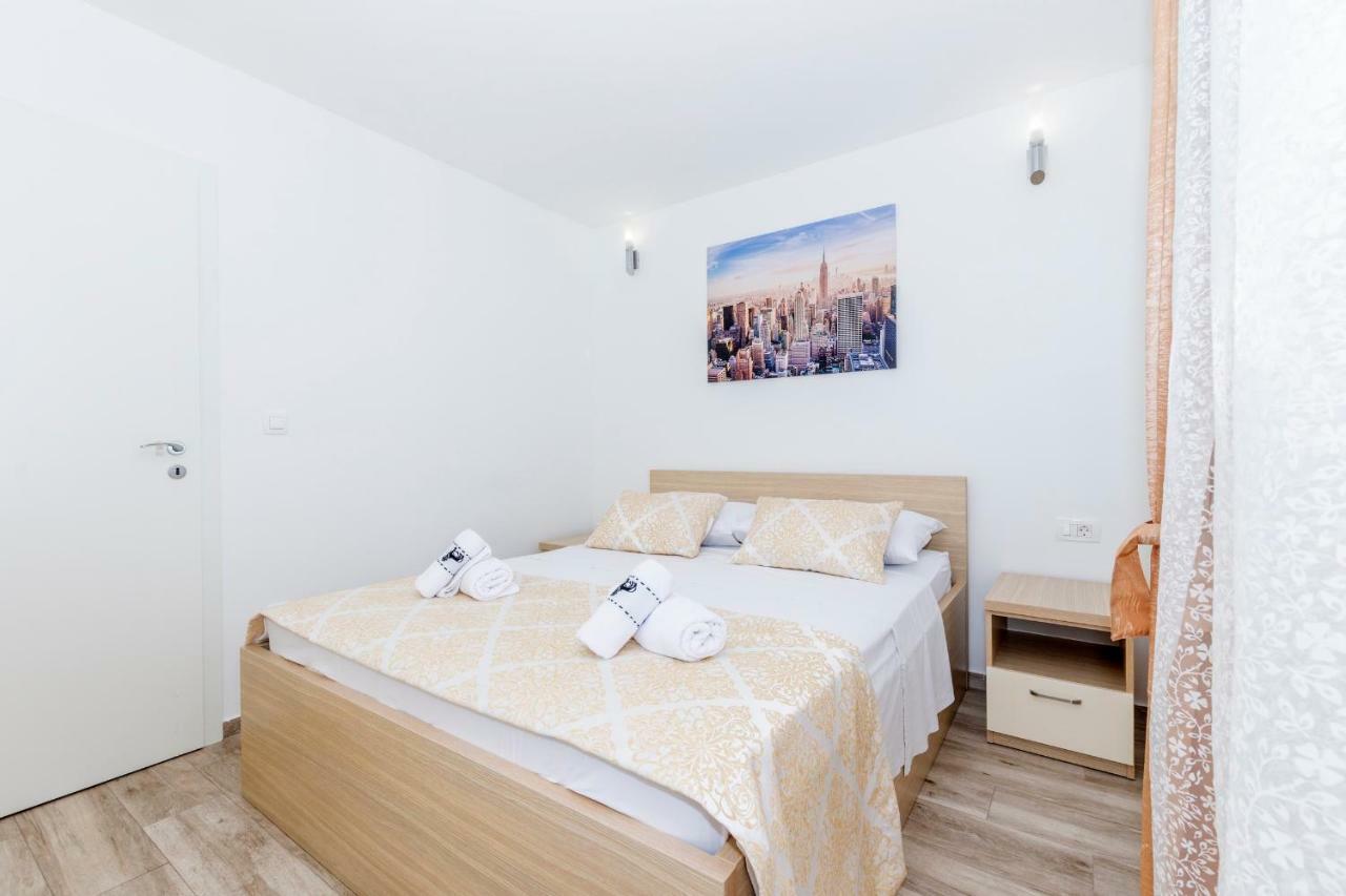 Apartments West Coast Split Zewnętrze zdjęcie